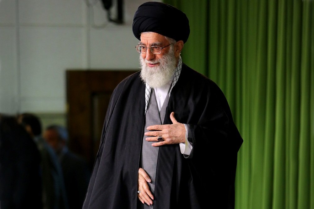Sekilas tentang Riwayat Hidup Imam Khamenei HF